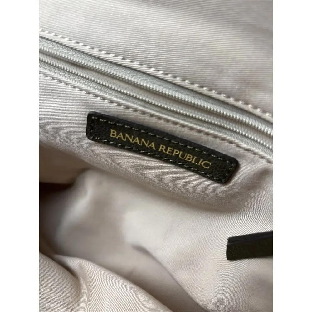 BANANA REPUBLIC Leather Large Duffle North/South Tote Dark Olive Green 2015 - Picture 15 of 16